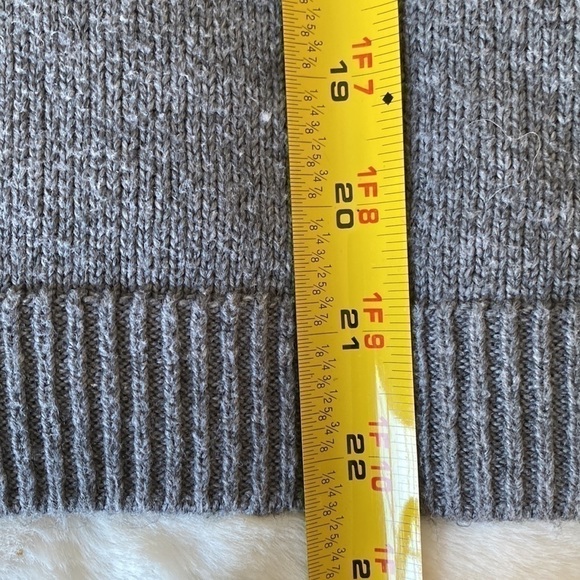 1.State Gray & White Bell Sleeve Crew Neck Sweater Size Medium - Picture 13 of 13